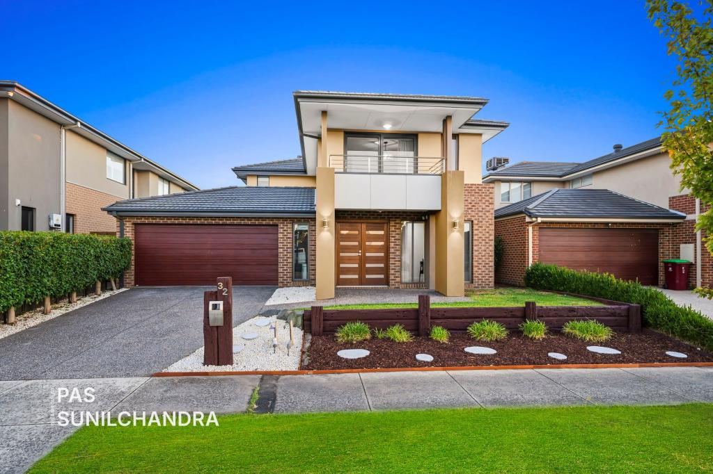 32 Strettle Cres, Cranbourne North, VIC 3977
