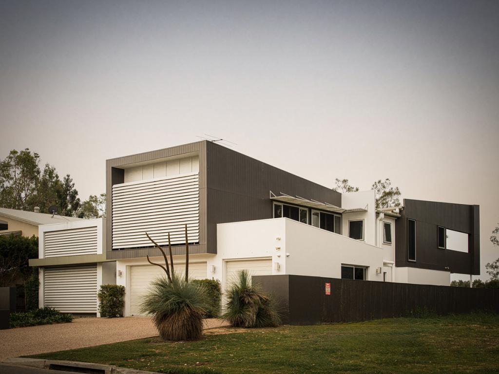 26 Condamine Dr, Sinnamon Park, QLD 4073