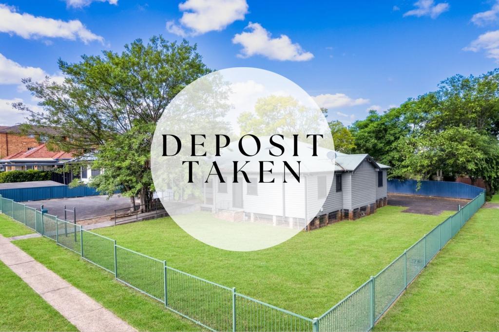 1 Reddall St, Campbelltown, NSW 2560