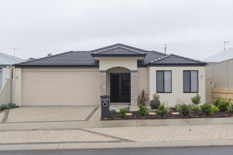 5 Corvina Way, Woodvale, WA 6026
