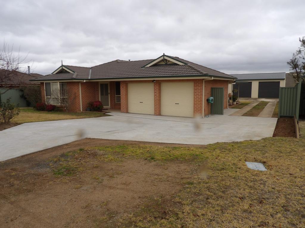 40 Emerald Dr, Kelso, NSW 2795