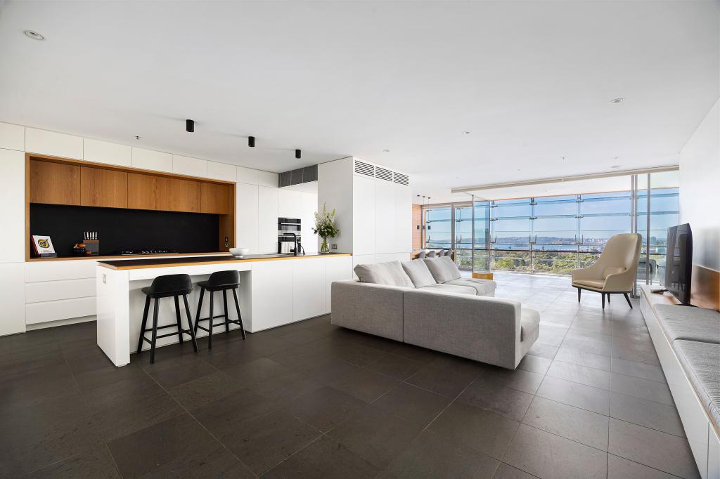 18/155 Macquarie St, Sydney, NSW 2000