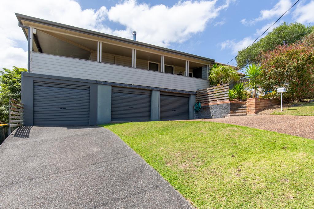 83 Thompson Rd, Speers Point, NSW 2284