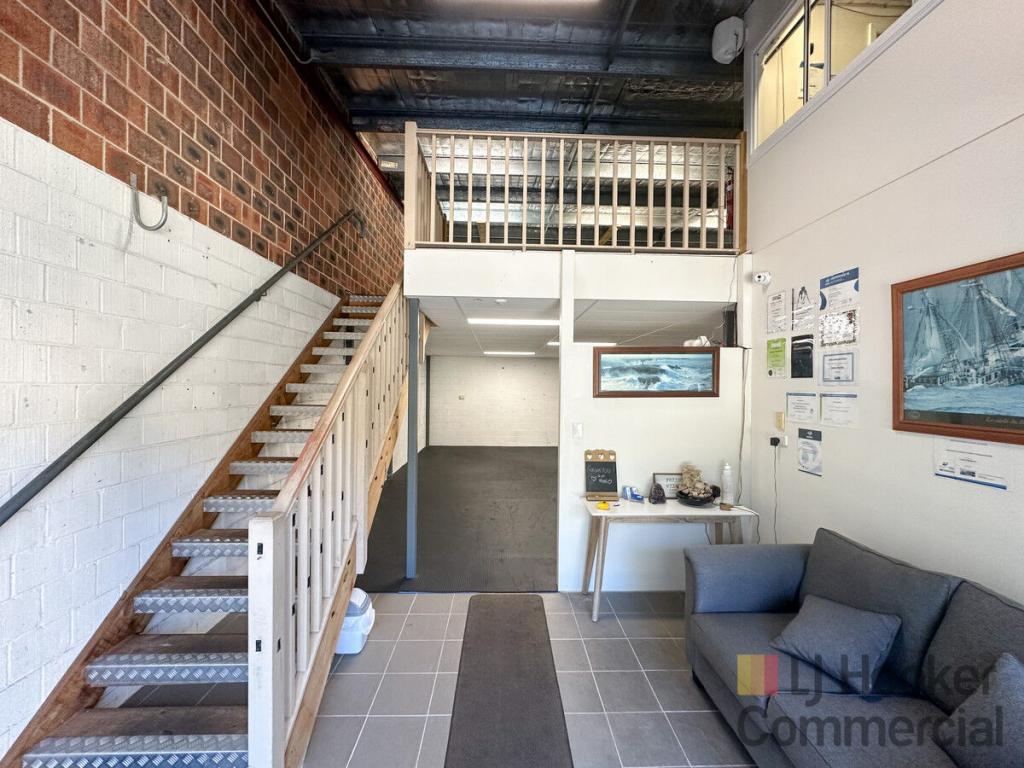 4/8 Bonnal Rd, Erina, NSW 2250