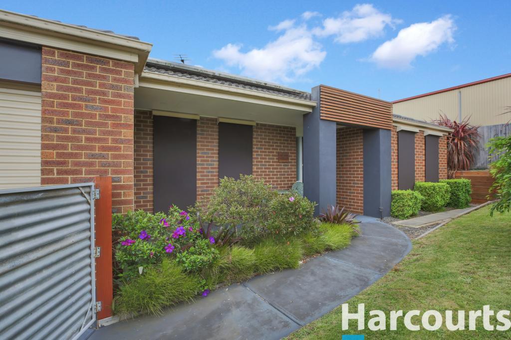 4 Lawrence Rd, Drouin, VIC 3818