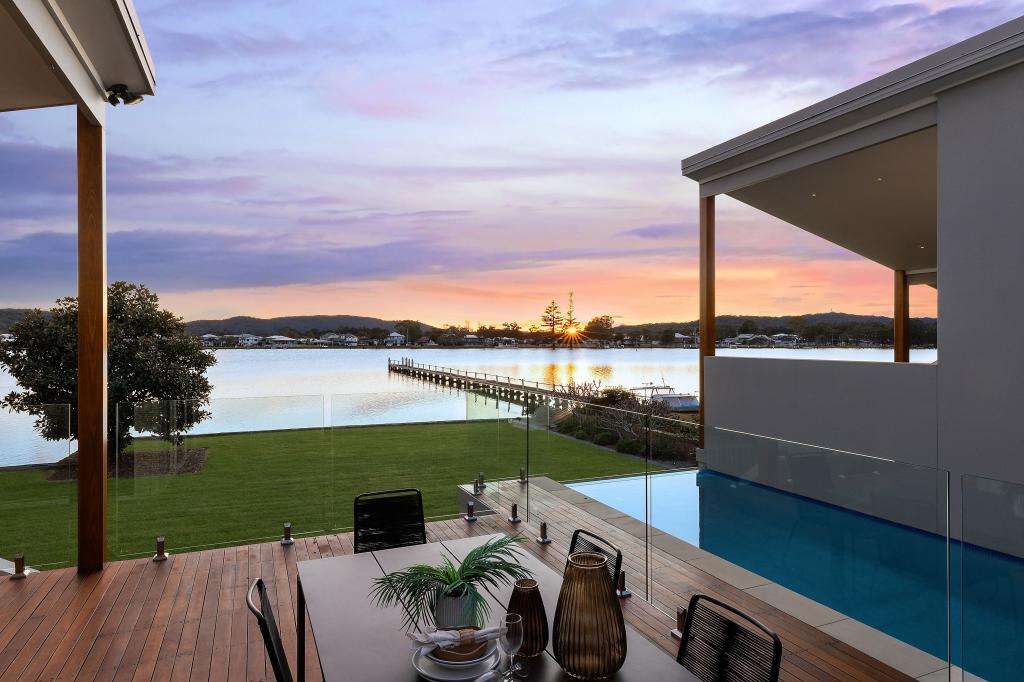 62 Sorrento Rd, Empire Bay, NSW 2257