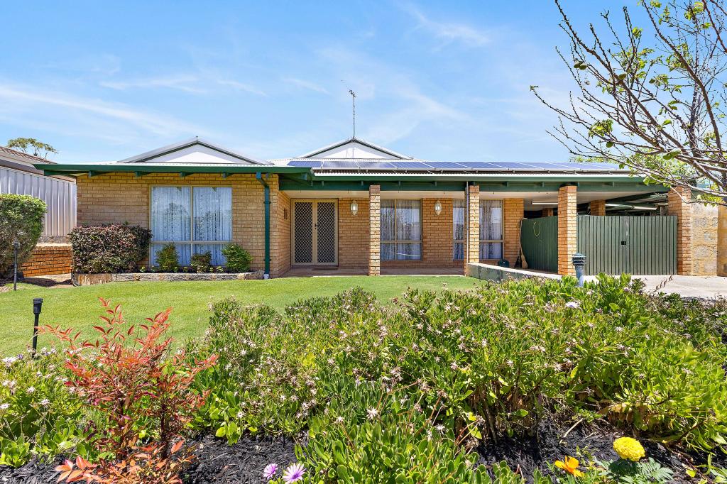 2 Lamb Pl, Lake Coogee, WA 6166