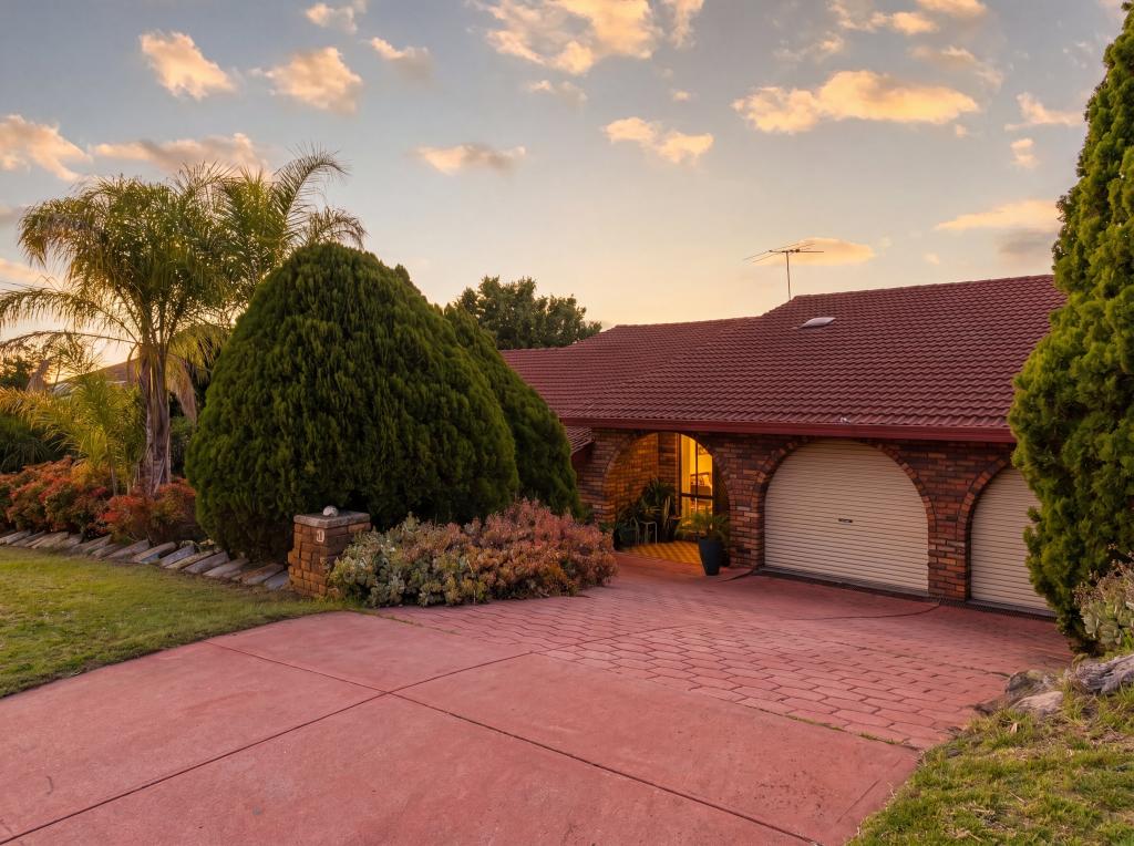 13 Narrabeen Rd, Leumeah, NSW 2560
