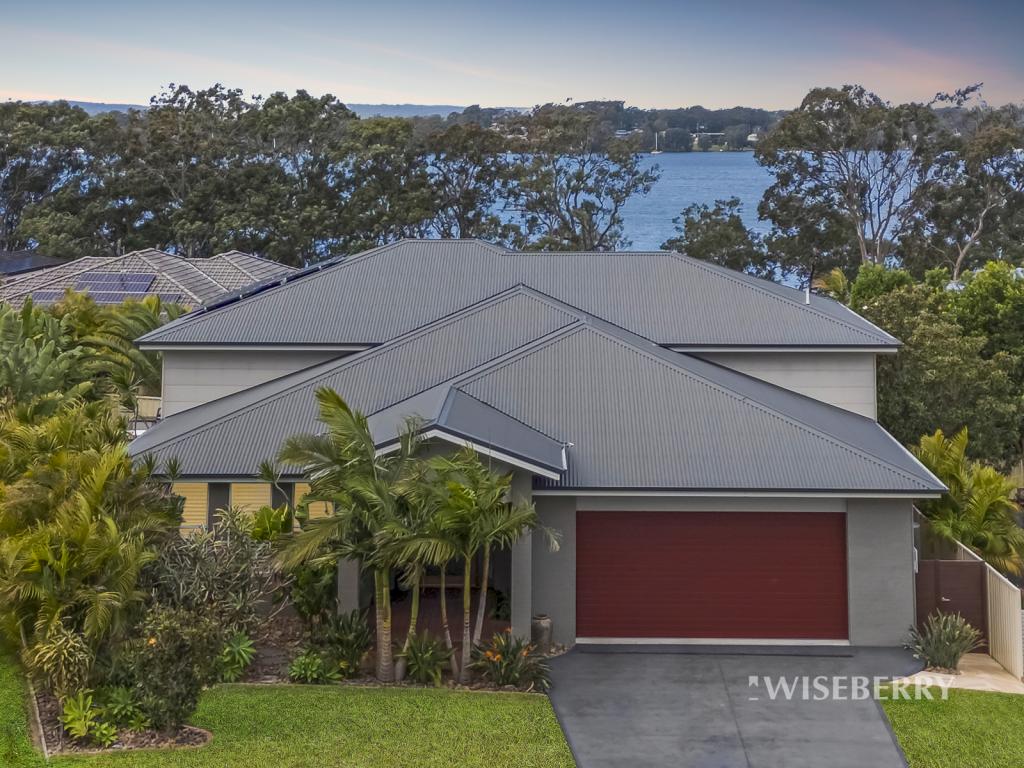 11 Watanga Cres, Wyee Point, NSW 2259