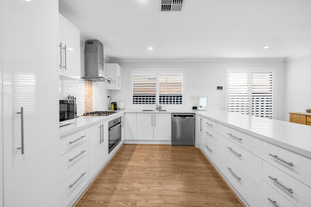 16 Korong Rd, Golden Bay, WA 6174