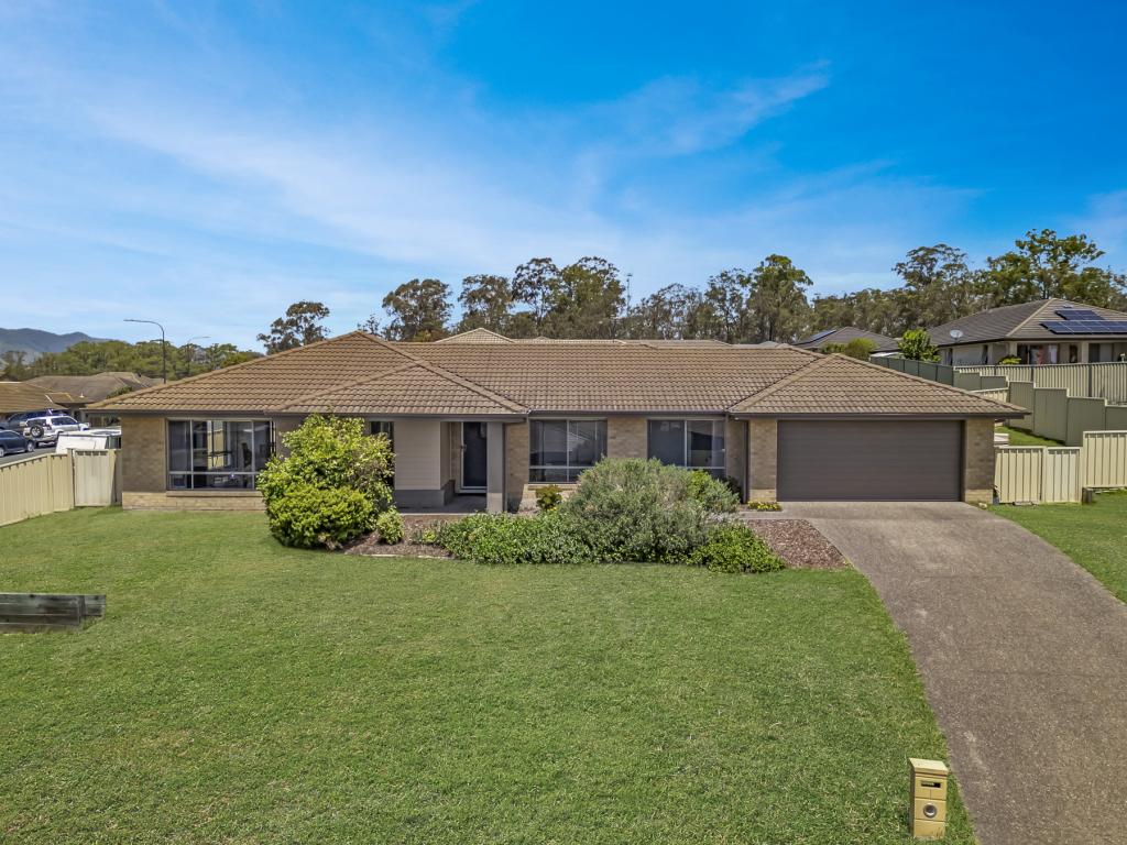1 White Cct, Gloucester, NSW 2422