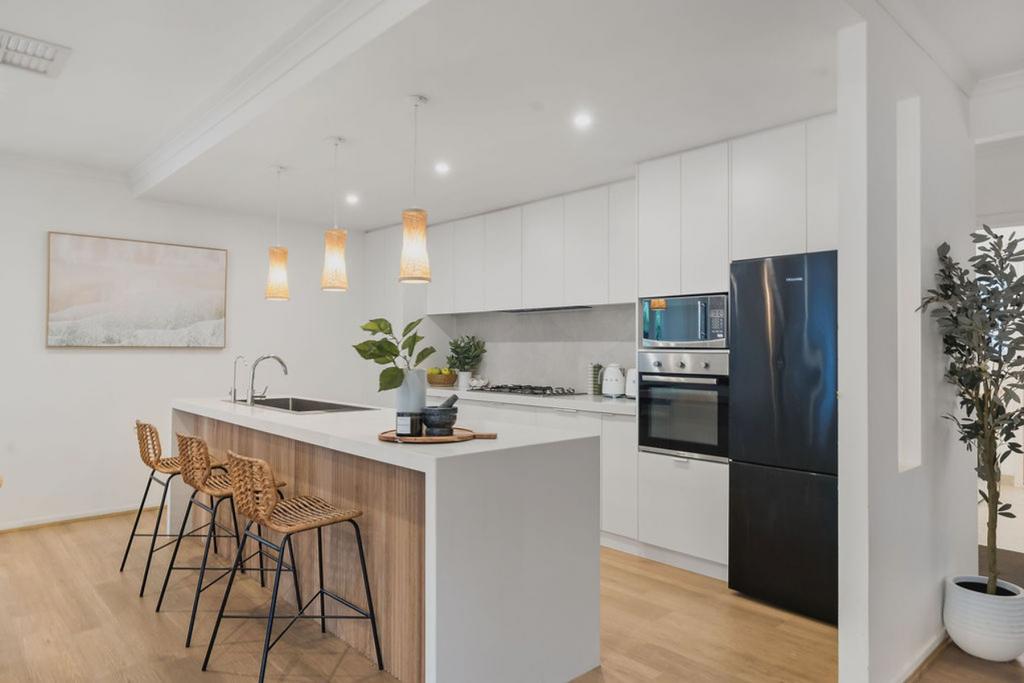 62 Marriott Dr, Mount Martha, VIC 3934