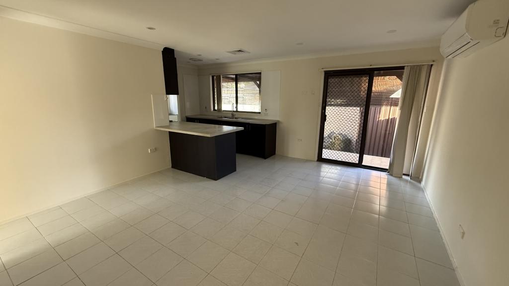 7 Mcandrew Cl, Lurnea, NSW 2170