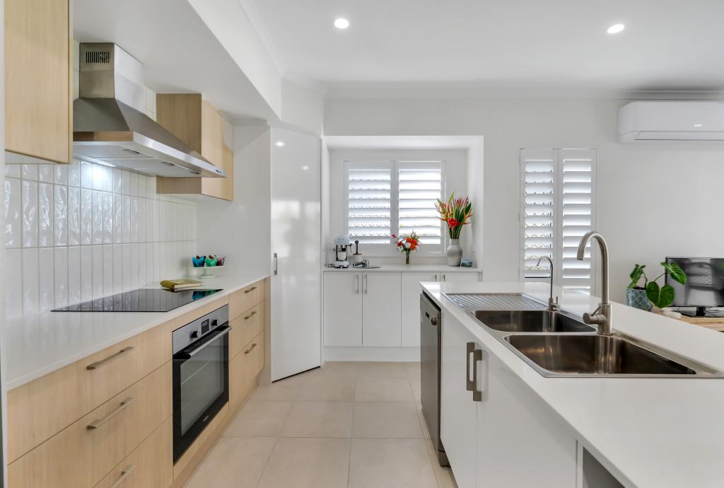 13 Sweetgum Ct, Bentley Park, QLD 4869