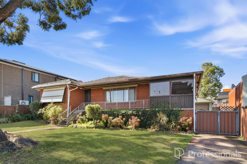 10 York St, Casula, NSW 2170