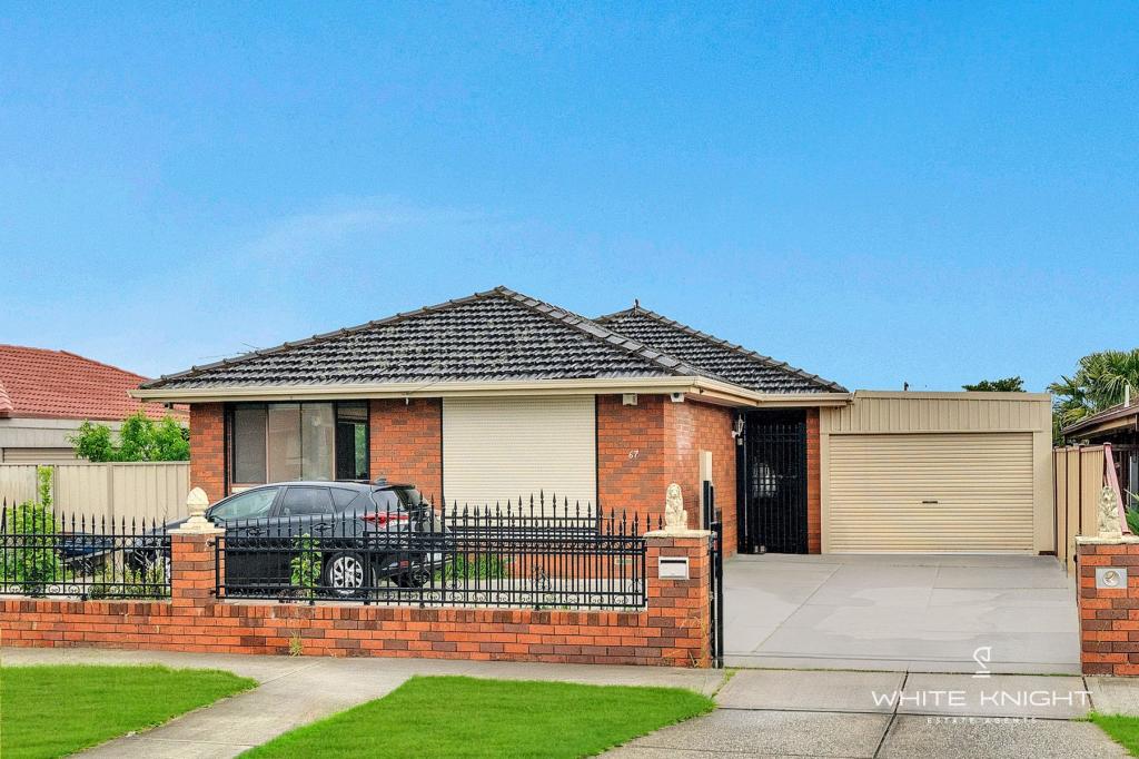 67 NEALE RD, DEER PARK, VIC 3023