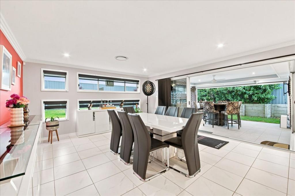 12 Highland Cres, Thirlmere, NSW 2572