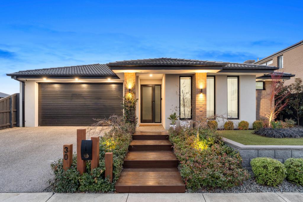 30 Heron Dr, Mickleham, VIC 3064