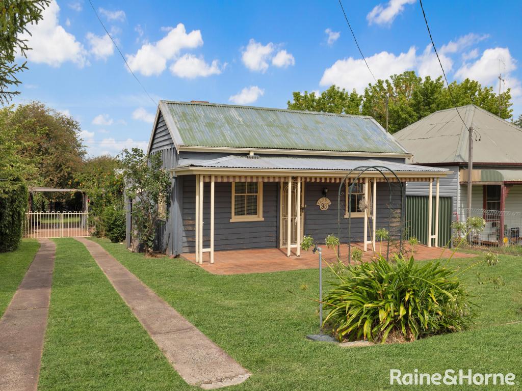 98 Bant St, South Bathurst, NSW 2795