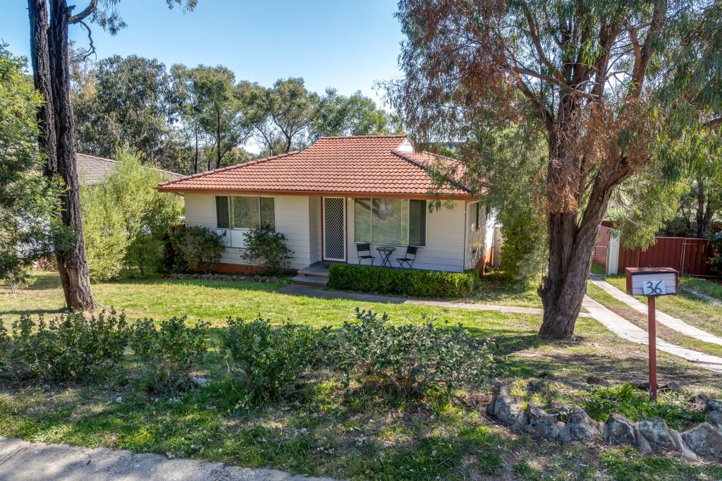 36 YARROWLOW ST, GOULBURN, NSW 2580