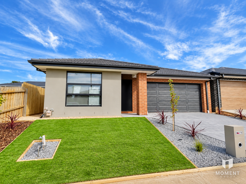 16 SHACKELL ST, WEIR VIEWS, VIC 3338