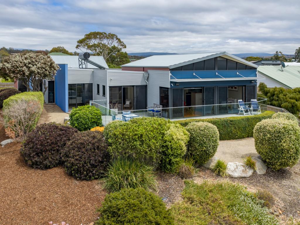 2 Francis St, Swansea, TAS 7190