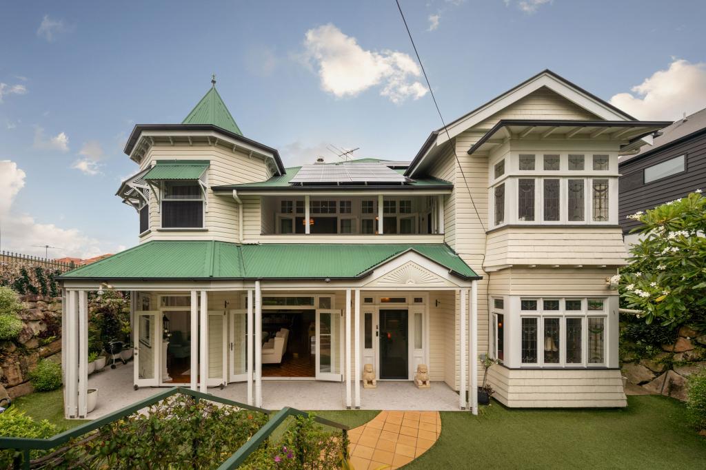 81 Hipwood Ave, Coorparoo, QLD 4151