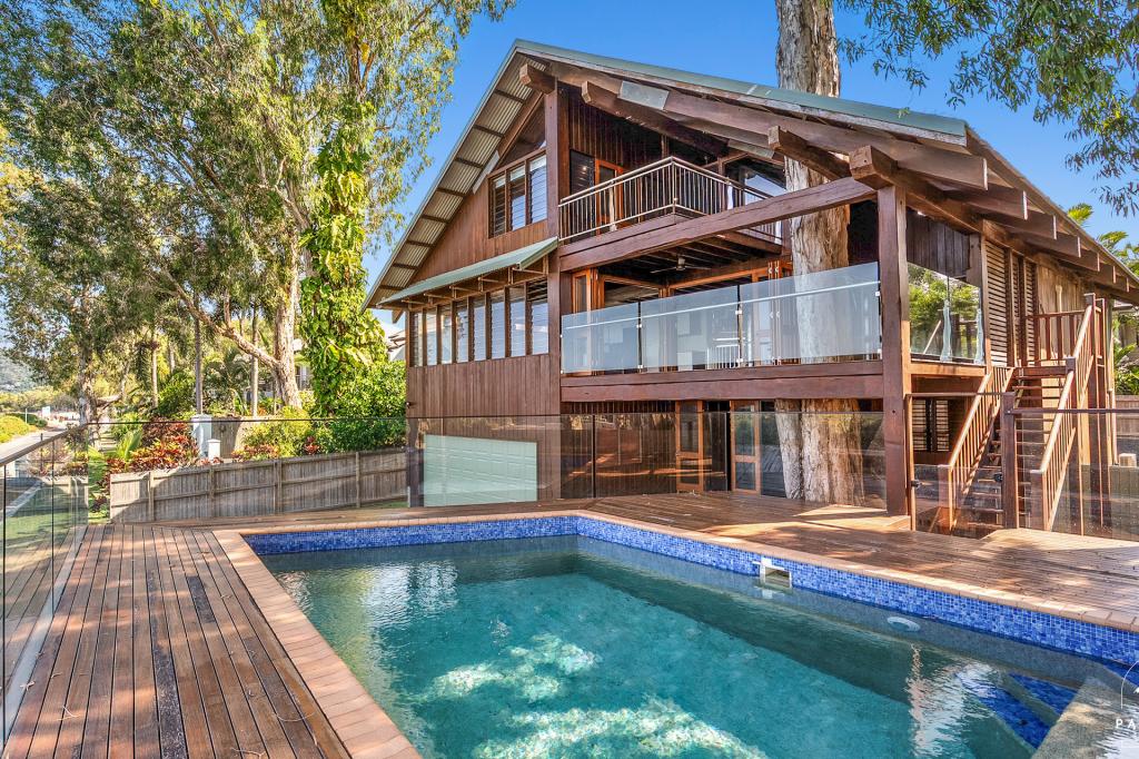 9 ARLINGTON ESP, CLIFTON BEACH, QLD 4879