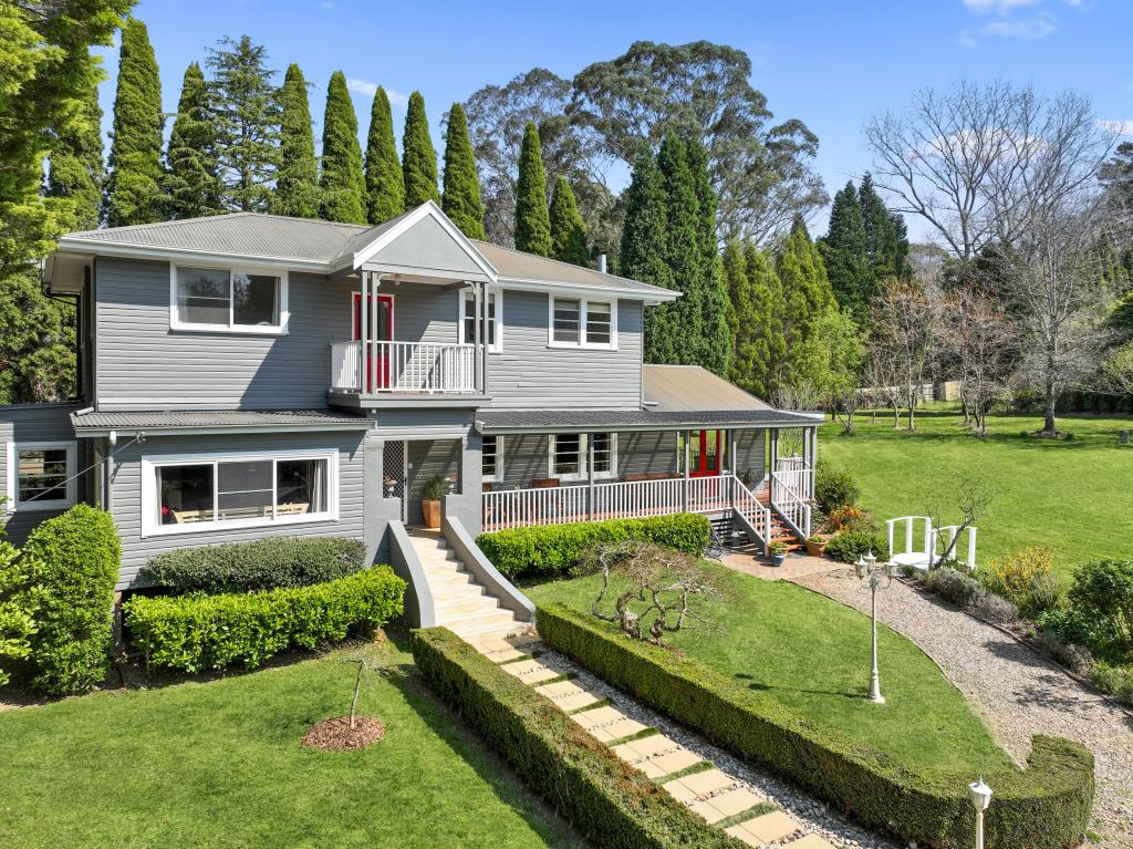 30 Centennial Rd, Bowral, NSW 2576