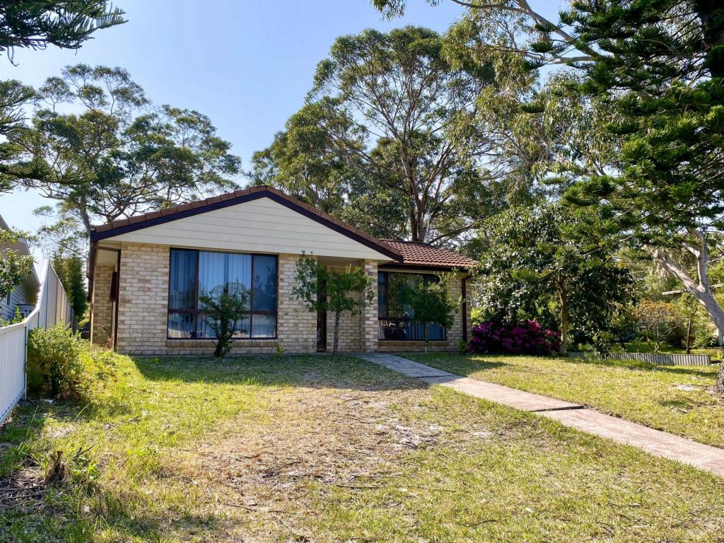 82 Watts Rd, Callala Beach, NSW 2540