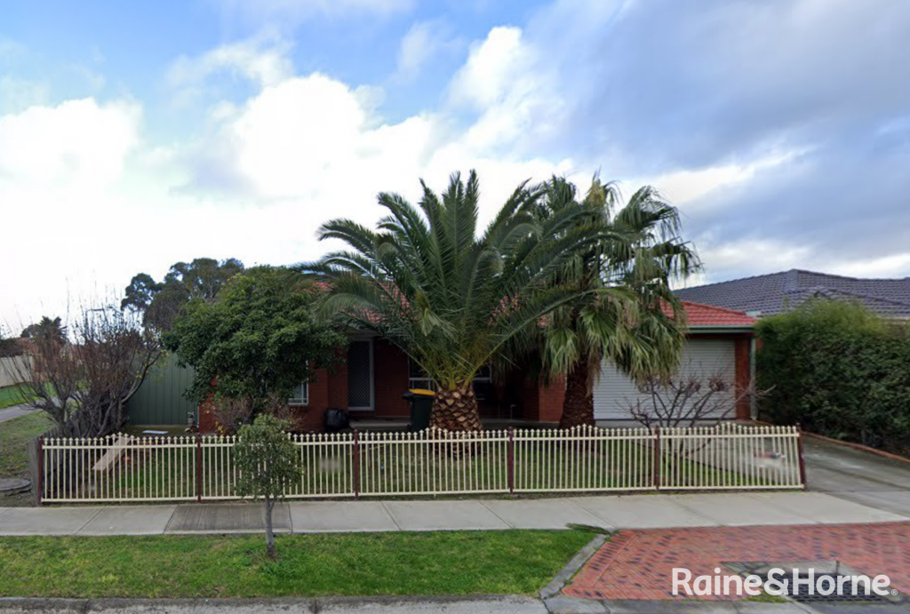 32 Patonga Dr, Delahey, VIC 3037