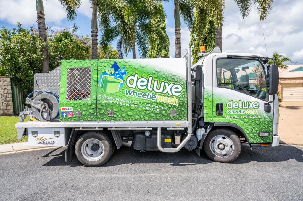 4 Eva Pde, Glenella, QLD 4740