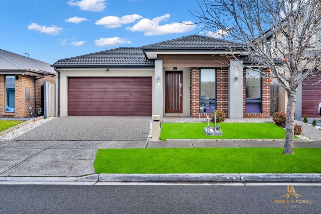 10 PITFIELD AVE, CRANBOURNE EAST, VIC 3977