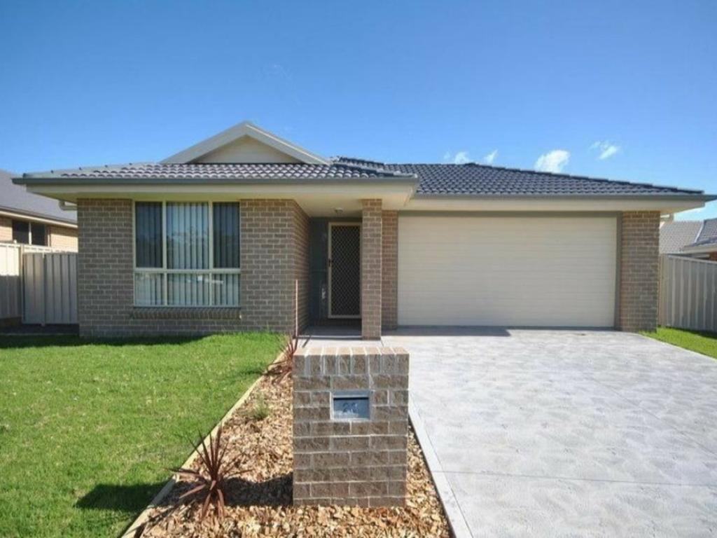 23 Candlebark Cl, West Nowra, NSW 2541