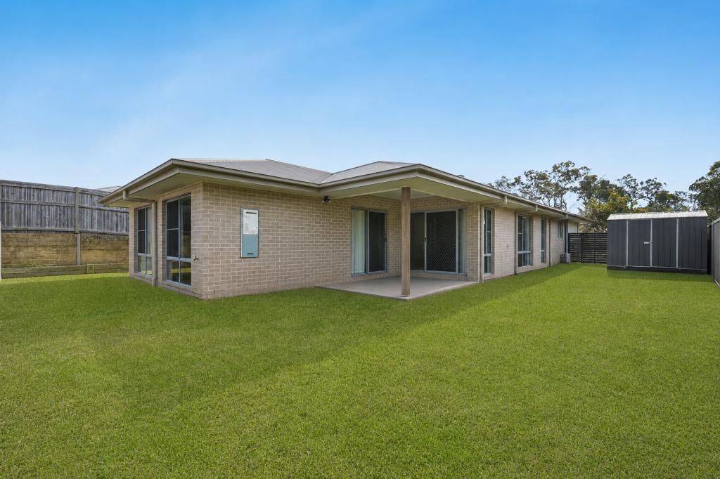 19 HOOP PINE CCT, COOMERA, QLD 4209
