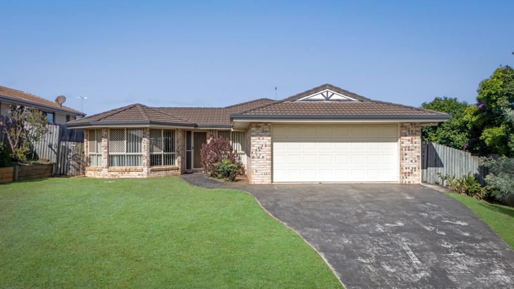 19 MACARTHUR DR, KALLANGUR, QLD 4503