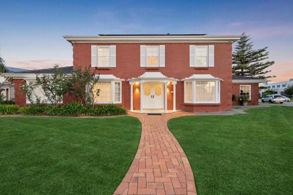 28 Beeston Way, West Lakes, SA 5021