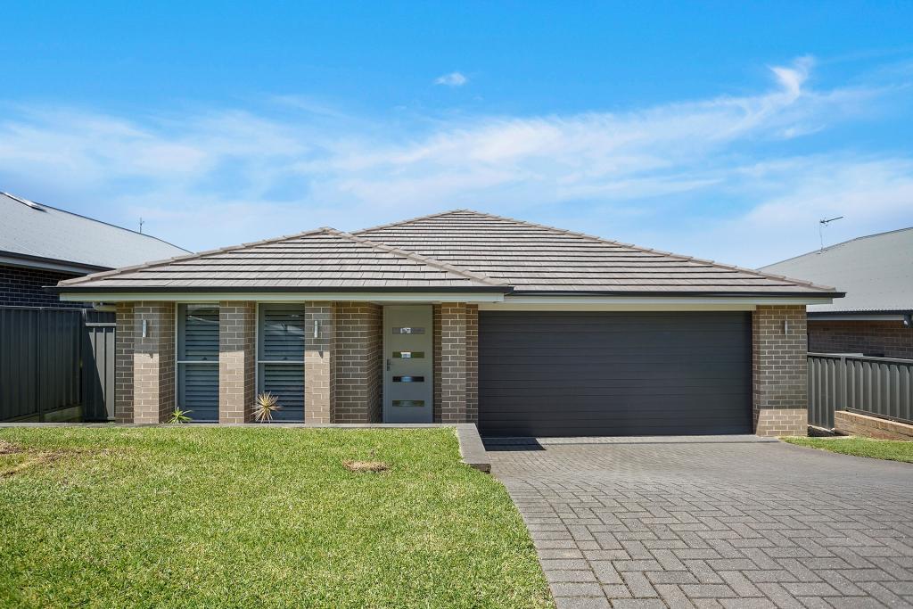 14 St Ives Rd, Flinders, NSW 2529