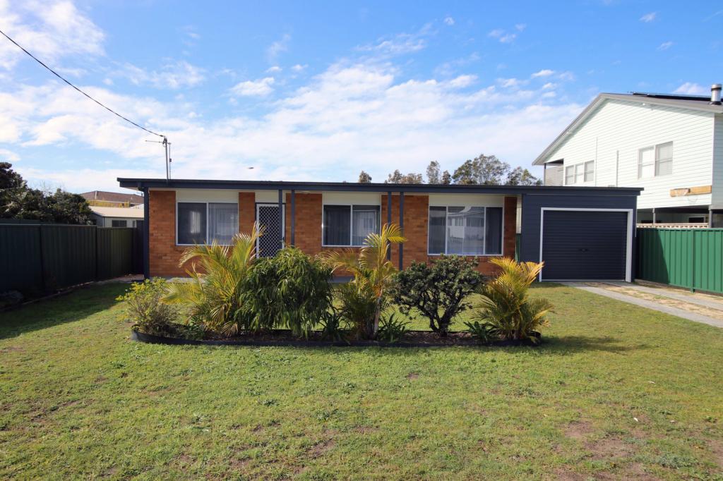 11 Glacken St, Harrington, NSW 2427