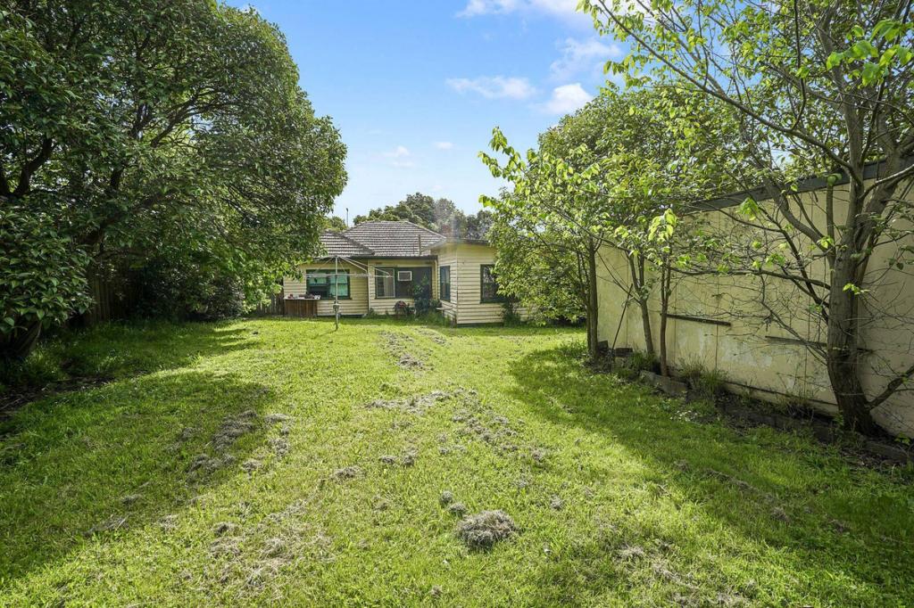 10 Aspinall Rd, Box Hill North, VIC 3129