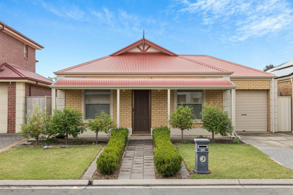 18 Mapleton Cct, Mawson Lakes, SA 5095