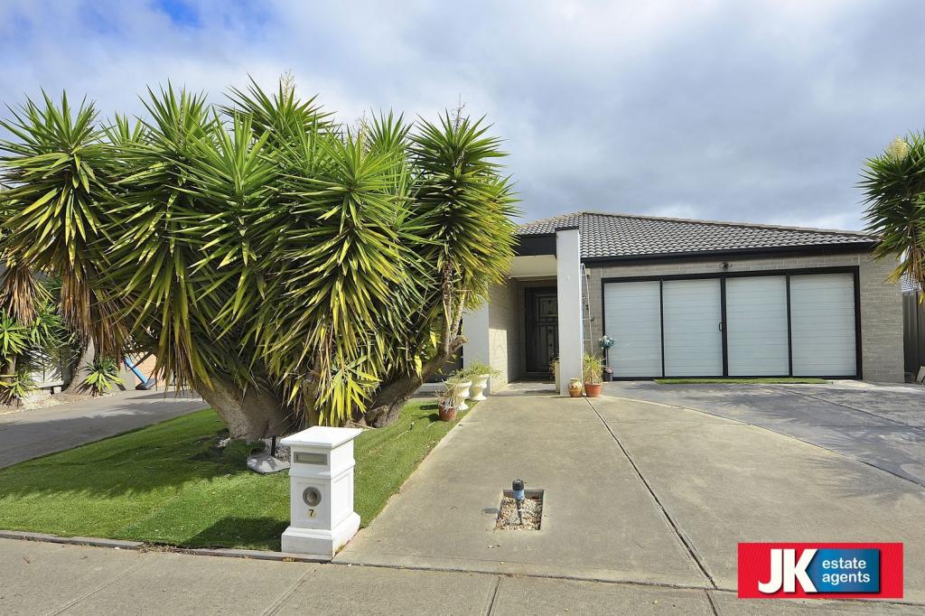 7 Hydrangea Dr, Point Cook, VIC 3030