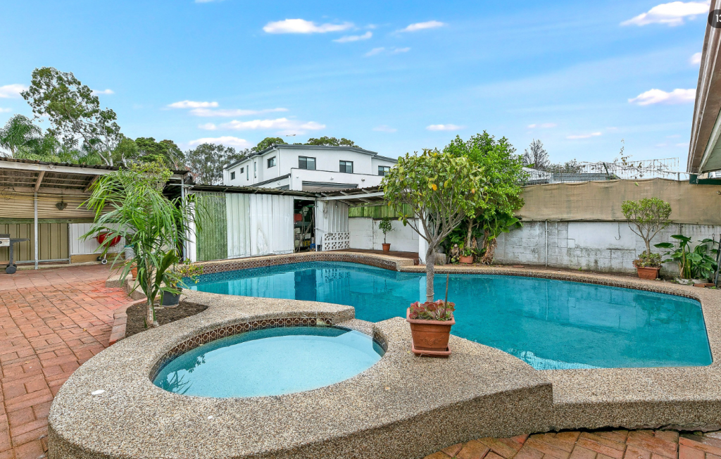 18 Cullens Rd, Punchbowl, NSW 2196