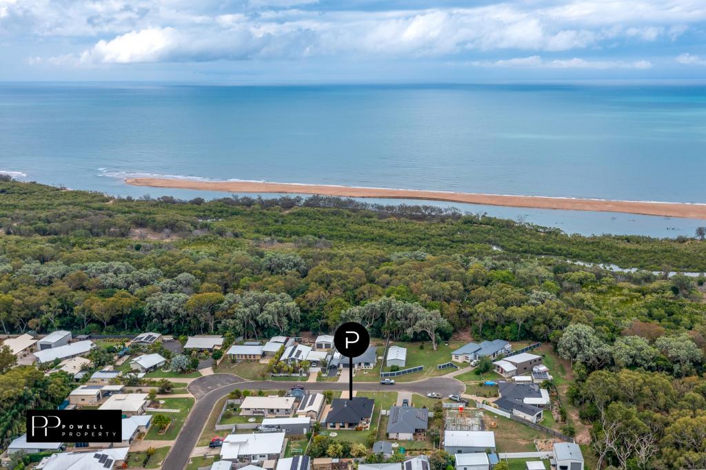 8 Castle Ct, Moore Park Beach, QLD 4670
