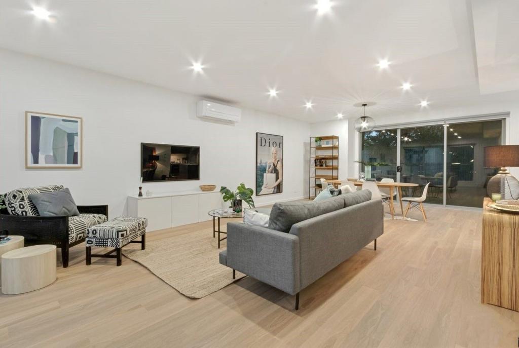 2/12 Eric St, Preston, VIC 3072