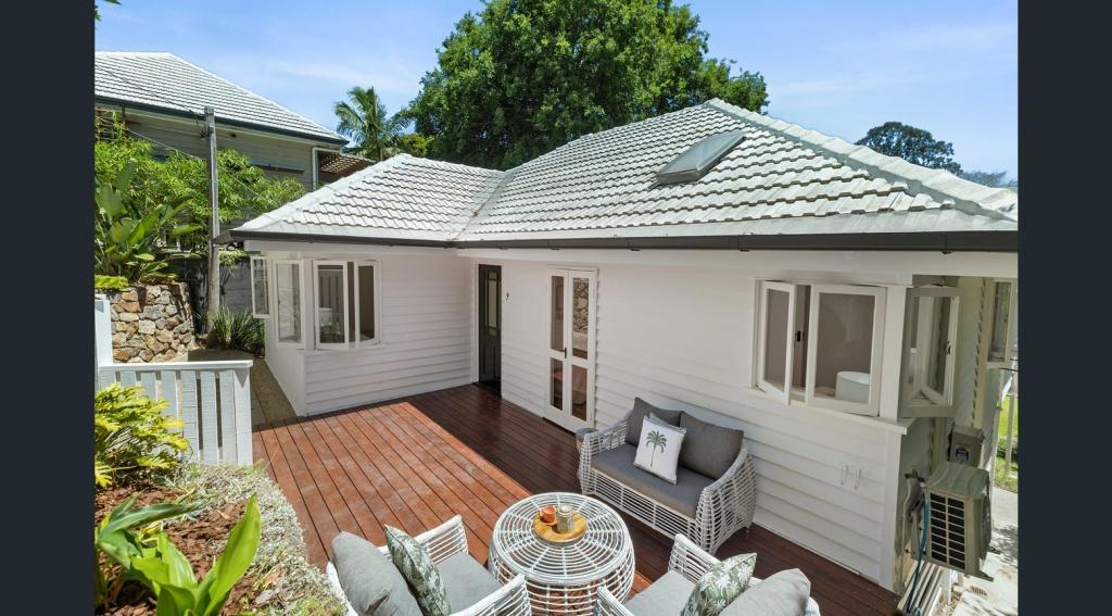 9 Augustus St, Corinda, QLD 4075