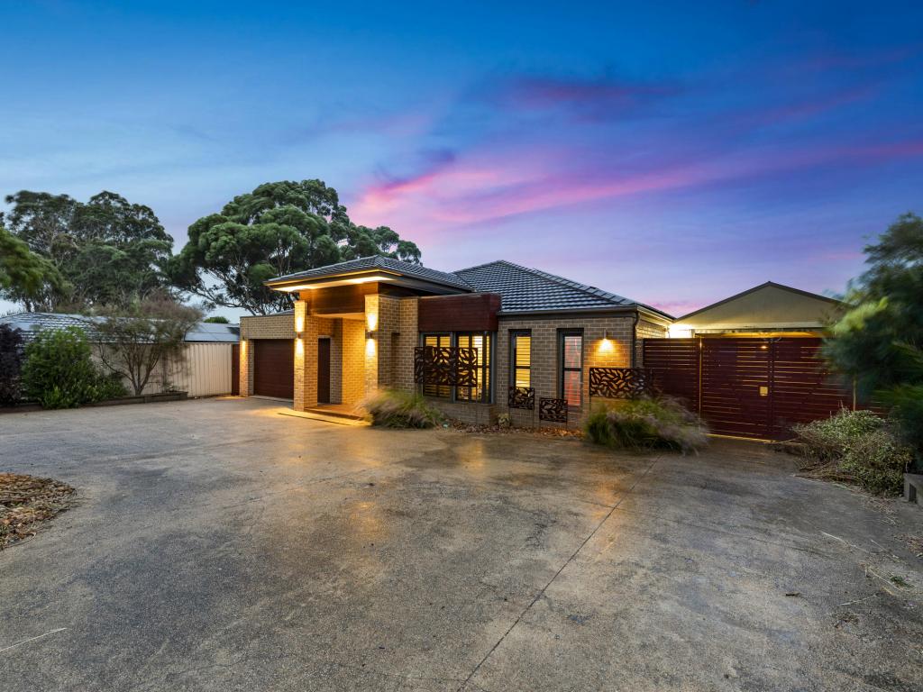 68 Hopetoun Rd, Tooradin, VIC 3980
