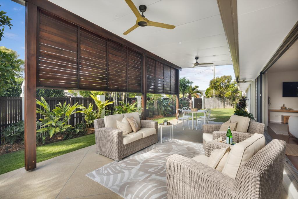 2 Peacock Cres, Bokarina, QLD 4575