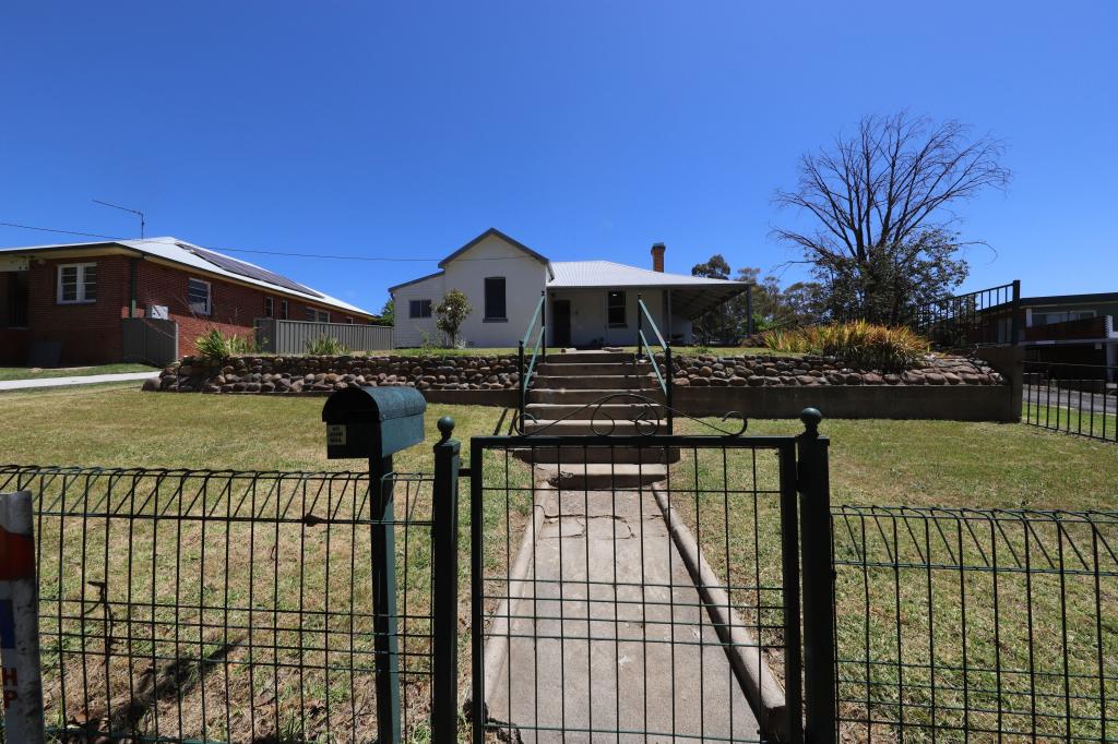 7 Capper St, Tumut, NSW 2720