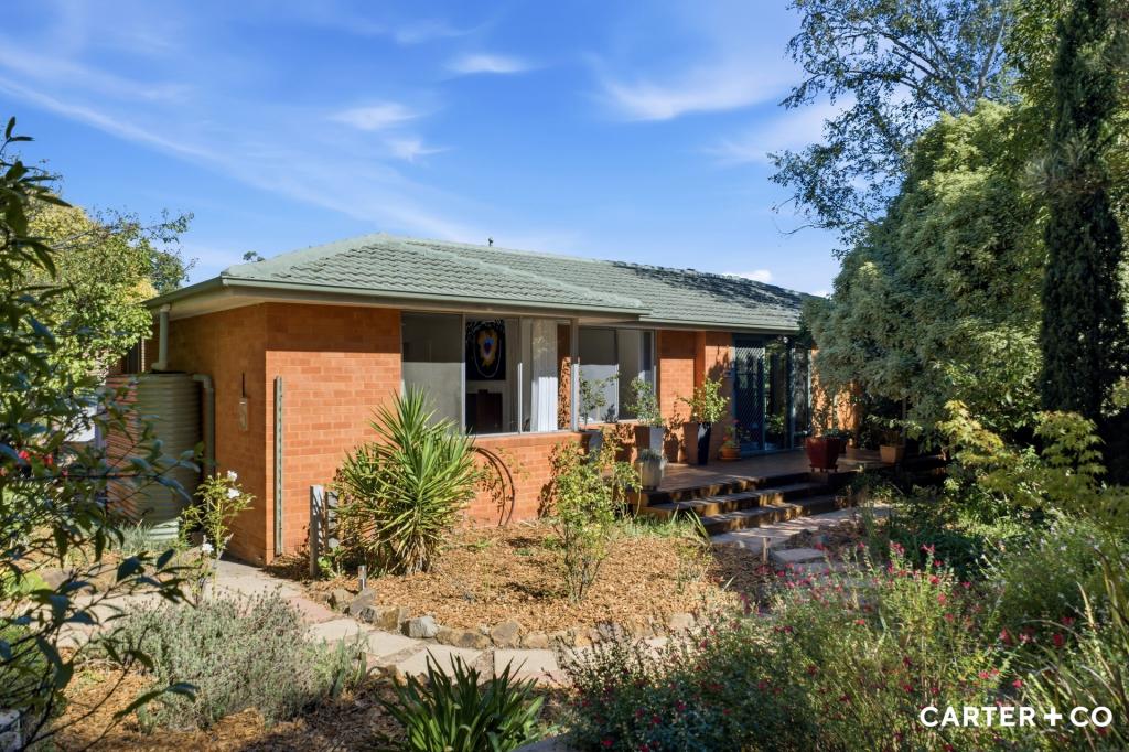 5 Broadbent St, Scullin, ACT 2614